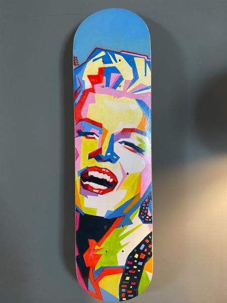 Marilyn Squared Skate